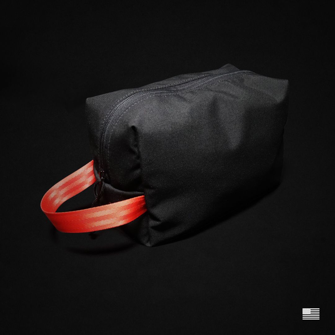 The Dopp Kit — Black